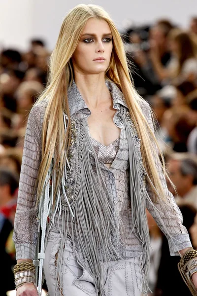 Look 33